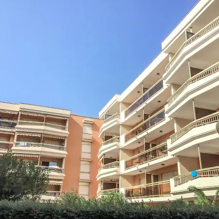 Appartamento Les Platanes-3 By Interhome