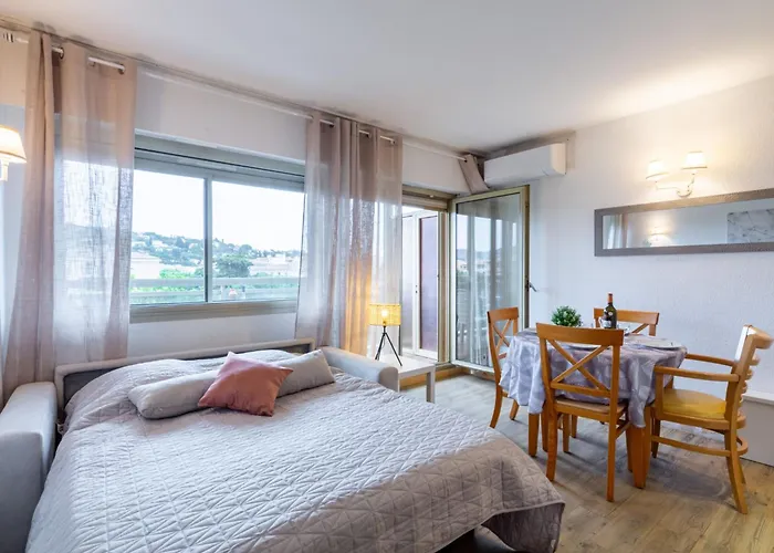 Les Platanes-3 By Interhome Appartement